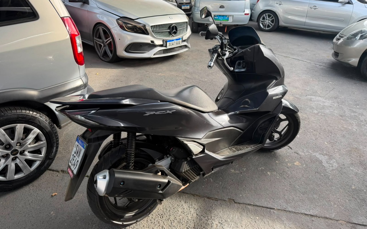 imagem-https://www.socarrao.com.br/sc-vehicle-images-prod/4262836/1790961454381-V2hhdHNBcHAgSW1hZ2UgMjAyNi0wOC0wNSBhdCAxNi41Ny41NS5qcGVn.jpeg