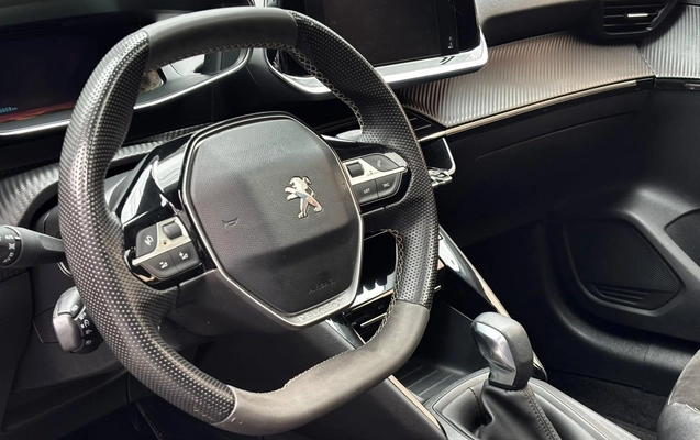 imagem-https://www.socarrao.com.br/sc-vehicle-images-prod/4262838/1790961476273-4310ce7f-bca9-532b-353d-3a240fc9a527.jpg