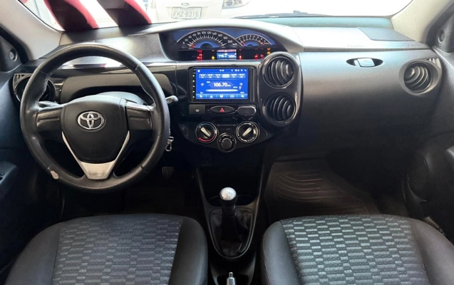 imagem-https://www.socarrao.com.br/sc-vehicle-images-prod/4262931/1790961807337-7_062958.jpg