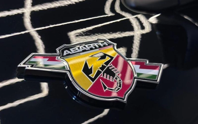 imagem-https://www.socarrao.com.br/sc-vehicle-images-prod/4262943/1791379971569-8536284_8_B_74ad2dddcc.jpeg