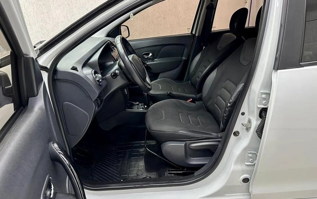 imagem-https://www.socarrao.com.br/sc-vehicle-images-prod/4262953/1791237834365-5228698_16_B_fd673f8c8f.jpeg