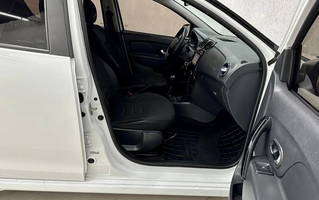 imagem-https://www.socarrao.com.br/sc-vehicle-images-prod/4262953/1791237834370-5228698_12_B_b6dc2af3e1.jpeg