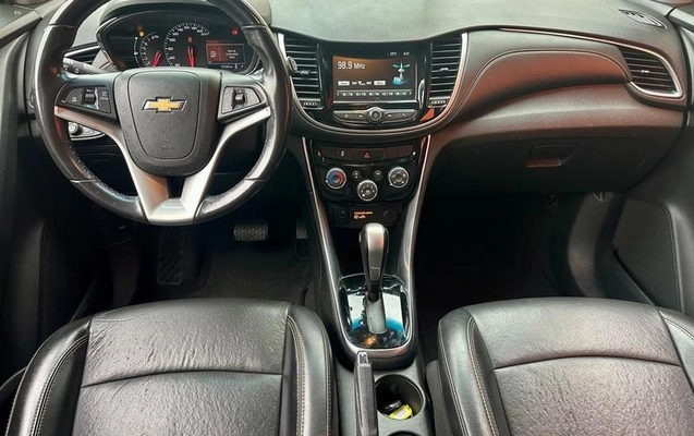 imagem-https://www.socarrao.com.br/sc-vehicle-images-prod/4262956/1790971157887-8521087_6_B_e317537963.jpeg