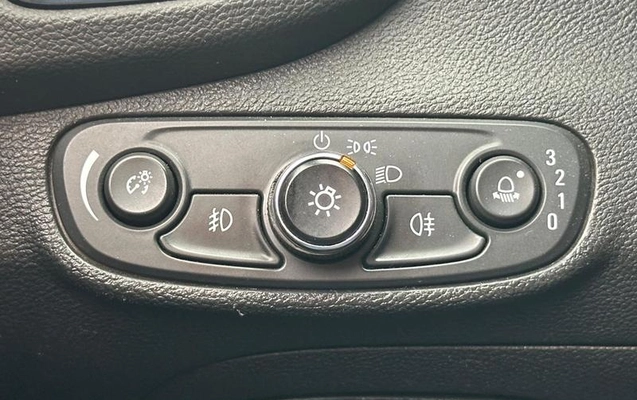 imagem-https://www.socarrao.com.br/sc-vehicle-images-prod/4262956/1790971157904-8521087_0_B_a99ee9c821.jpeg