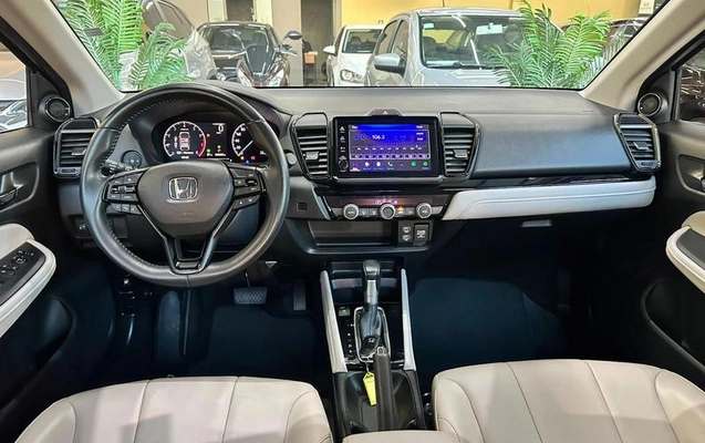 imagem-https://www.socarrao.com.br/sc-vehicle-images-prod/4262981/1790986955828-8256594_0_B_36e346976f.jpeg