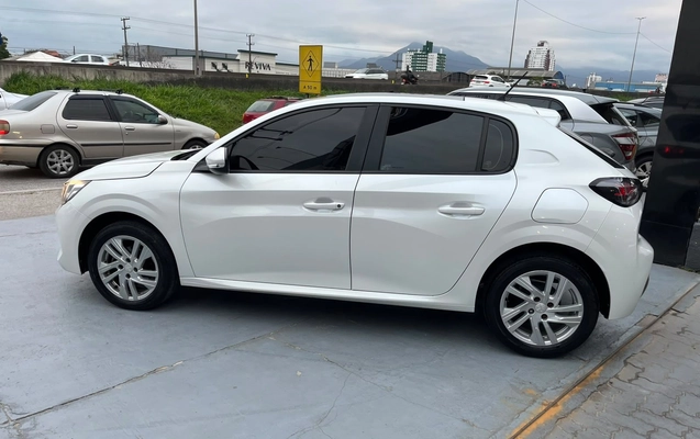imagem-https://www.socarrao.com.br/sc-vehicle-images-prod/4263000/1791033165037-c41f4bb8d4db40bdae1eef1d22783f94_1790976751796.jpg