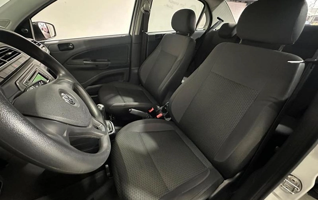 imagem-https://www.socarrao.com.br/sc-vehicle-images-prod/4263012/1790962447663-8528481_14_B_671073d8fa.jpeg