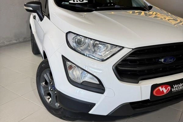 imagem-https://www.socarrao.com.br/sc-vehicle-images-prod/4263031/1790962500989-8321110_12_B_b0e9b26a1e.jpeg