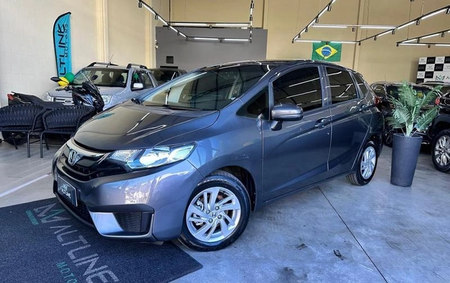 imagem-https://www.socarrao.com.br/sc-vehicle-images-prod/4263040/1790962552212-8207209_6_B_f10cb82a6c.jpeg