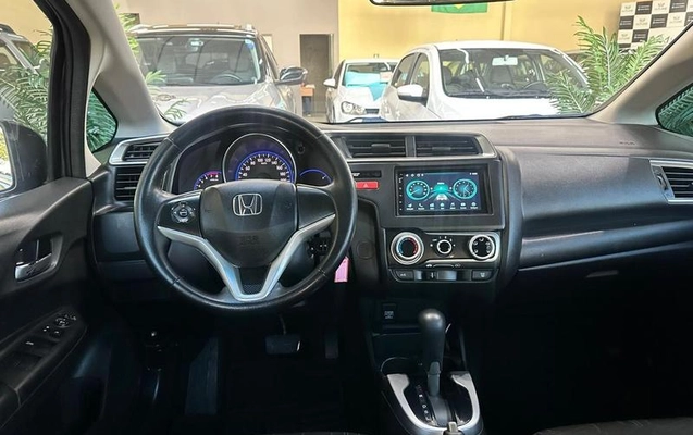 imagem-https://www.socarrao.com.br/sc-vehicle-images-prod/4263040/1790962552233-8207209_1_B_c8bd4d4d34.jpeg