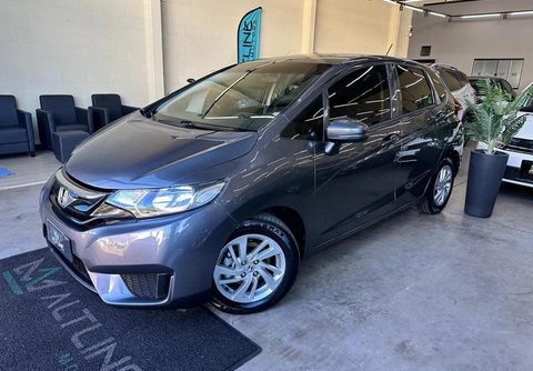 Honda Fit 2017 Cinza — foto 1 de 3