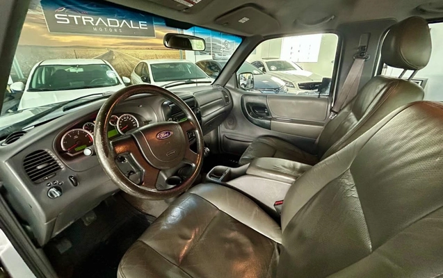 imagem-https://www.socarrao.com.br/sc-vehicle-images-prod/4263056/1791308448790-f9cf3db8a30c48b4936b5ed4b3ced3de_1790962491656.jpg