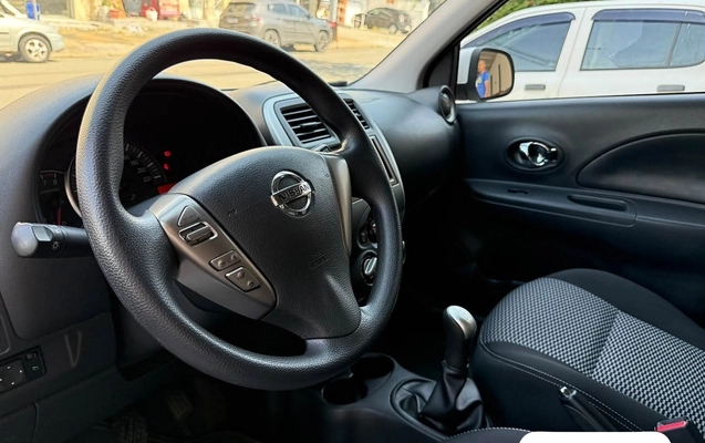 imagem-https://www.socarrao.com.br/sc-vehicle-images-prod/4263080/1790962727699-10487ae2-d7f1-4dc3-abe5-c136de573347.jpg