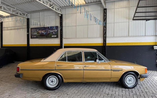 imagem-https://www.socarrao.com.br/sc-vehicle-images-prod/4263086/1791038966667-8538198_6_B_97734cde91.jpeg