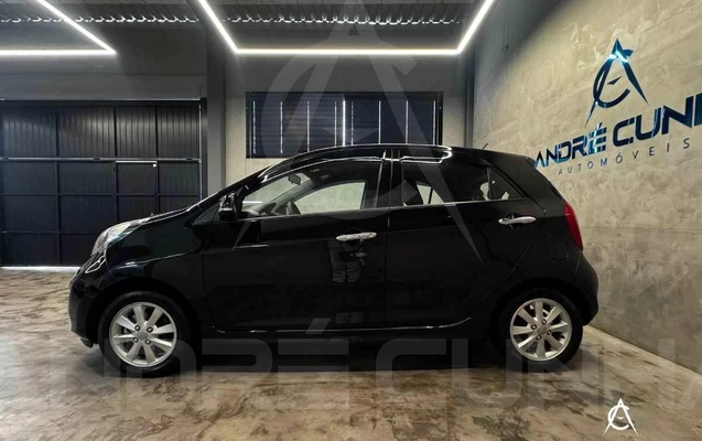imagem-https://www.socarrao.com.br/sc-vehicle-images-prod/4263181/1790963609271-0418ae64e4974017834ce2898925d0b6_1790963255806.jpg