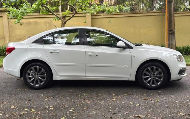 imagem-https://www.socarrao.com.br/sc-vehicle-images-prod/4263233/1791463746781-8422149_14_B_5eec92a999.jpeg