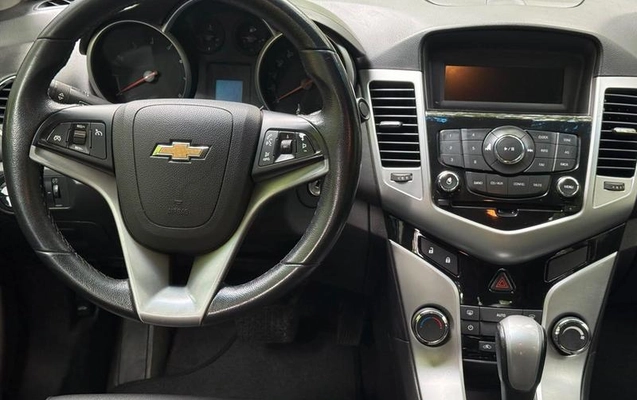 imagem-https://www.socarrao.com.br/sc-vehicle-images-prod/4263233/1791463746791-8422149_6_B_6493be90cd.jpeg