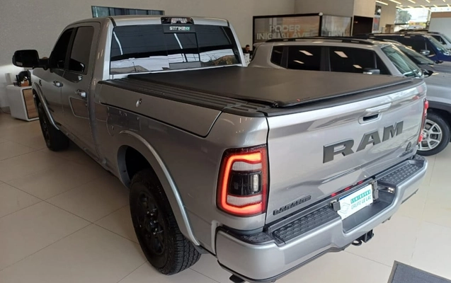 imagem-https://www.socarrao.com.br/sc-vehicle-images-prod/4263239/1790964127595-vehicle_image_1790964068_734e17e47e42ff90e46d3a1d3722871c.jpeg