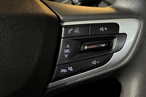 imagem-https://www.socarrao.com.br/sc-vehicle-images-prod/4263270/1790970378821-8173807_16_B_2a672c8d9b.jpeg