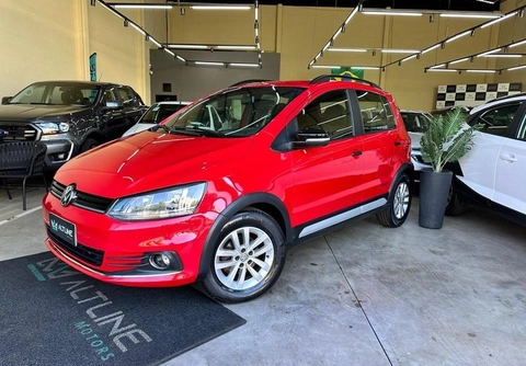 Volkswagen Fox 2016 Vermelho — foto 1 de 3