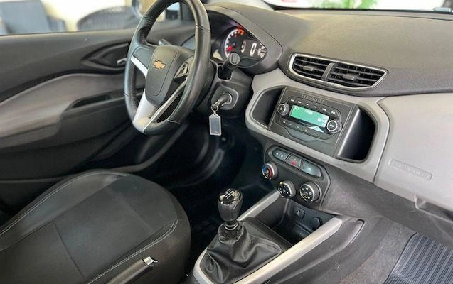 imagem-https://www.socarrao.com.br/sc-vehicle-images-prod/4263315/1790964419033-7472900_8_B_f1511750e2.jpeg
