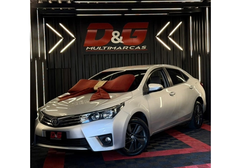 Toyota Corolla 2017 Prata — foto 1 de 3