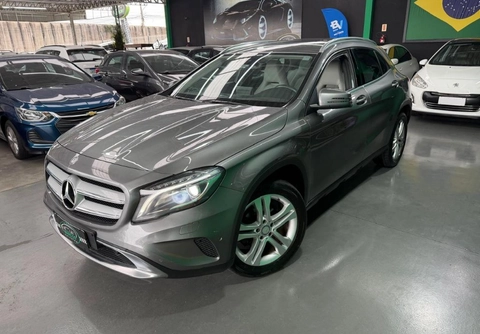 Mercedes-Benz GLA 200 2017 Cinza — foto 1 de 3