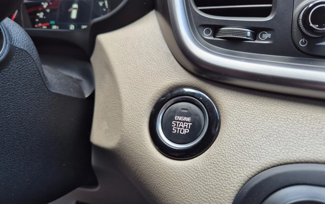 imagem-https://www.socarrao.com.br/sc-vehicle-images-prod/4263340/1790964619958-M7BE7vf6aC5SUac56f3feiyoInMuiNkG.jpg