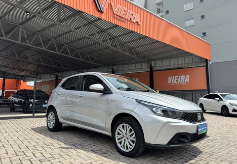 Fiat Argo DRIVE 1.0 6V Flex 2023 Prata — foto 1 de 3