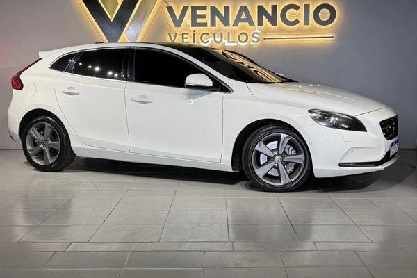 imagem-https://www.socarrao.com.br/sc-vehicle-images-prod/4263474/1790965497933-8167823_18_B_28ee6fd511.jpeg