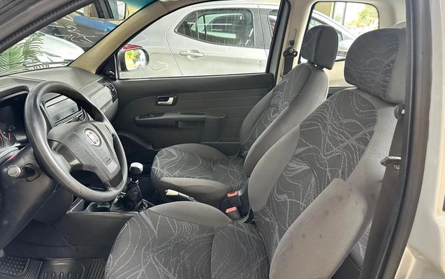 imagem-https://www.socarrao.com.br/sc-vehicle-images-prod/4263476/1790965536890-8409245_6_B_70d72a3ea6.jpeg