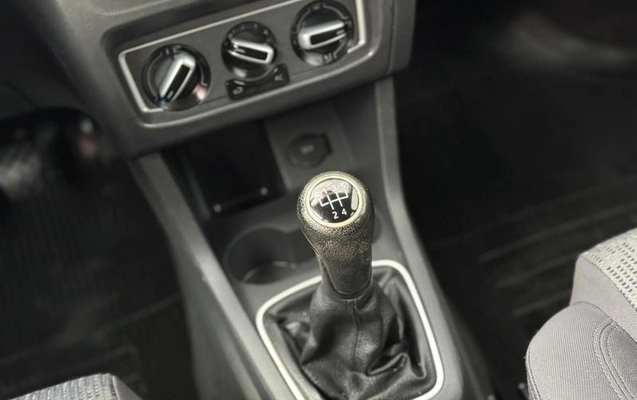 imagem-https://www.socarrao.com.br/sc-vehicle-images-prod/4263482/1790965676459-8470194_0_B_c76f6ead32.jpeg