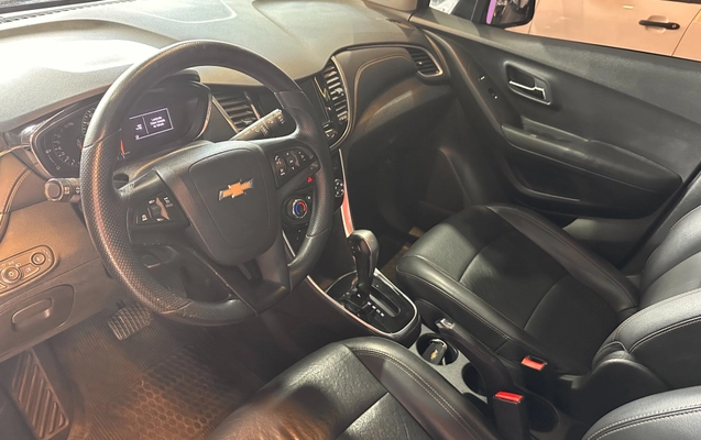 imagem-https://www.socarrao.com.br/sc-vehicle-images-prod/4263499/1790965944056-7d44656f-db14-49fd-9784-5bbf83ef4b63.jpg