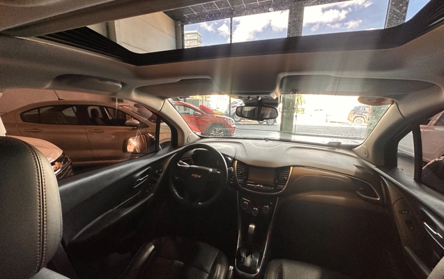 imagem-https://www.socarrao.com.br/sc-vehicle-images-prod/4263499/1790965944063-5f389ace-732d-4e9d-9935-e578ef1a89c9.jpg