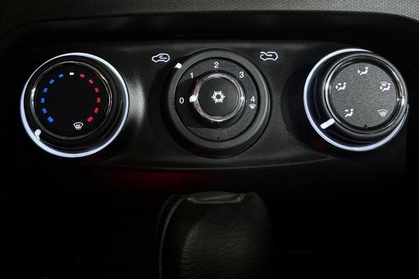 imagem-https://www.socarrao.com.br/sc-vehicle-images-prod/4263531/1790966052754-8157183_10_B_6c3f162020.jpeg