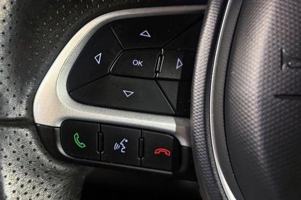 imagem-https://www.socarrao.com.br/sc-vehicle-images-prod/4263531/1790966052760-8157183_16_B_5f7e98d9b2.jpeg