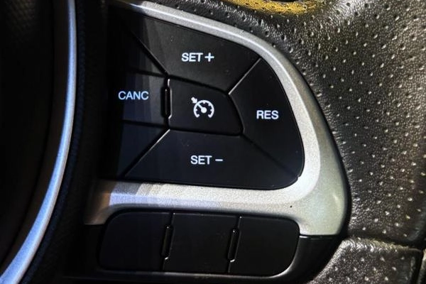 imagem-https://www.socarrao.com.br/sc-vehicle-images-prod/4263531/1790966052763-8157183_16_B_b5da8a4e25.jpeg