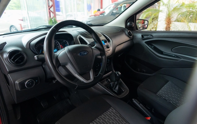 imagem-https://www.socarrao.com.br/sc-vehicle-images-prod/4263535/1790966062354-IF82NjAby6wVTJuTxeSDHl5EvwCjwGUW.jpg