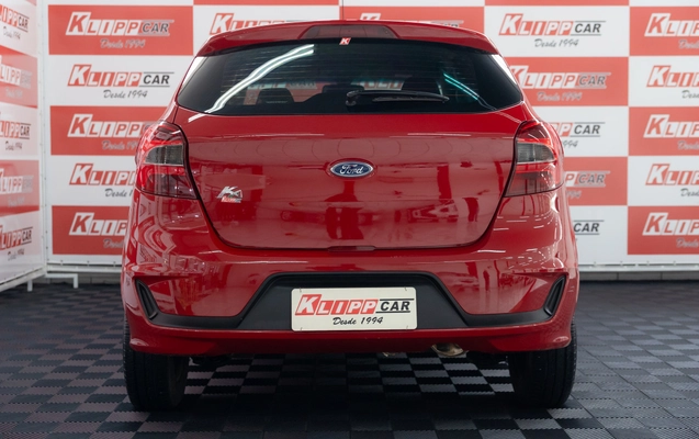 imagem-https://www.socarrao.com.br/sc-vehicle-images-prod/4263535/1790966062365-J3hmYZHfS793kUUthsGxiJwfF7cH9Xis.jpg