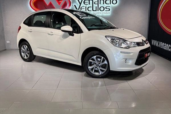 imagem-https://www.socarrao.com.br/sc-vehicle-images-prod/4263544/1790966073928-8108862_17_B_a57ad17ce8.jpeg