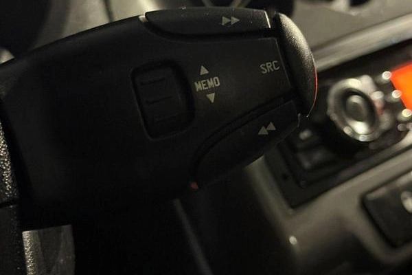 imagem-https://www.socarrao.com.br/sc-vehicle-images-prod/4263544/1790966073938-8108862_6_B_86e59af547.jpeg
