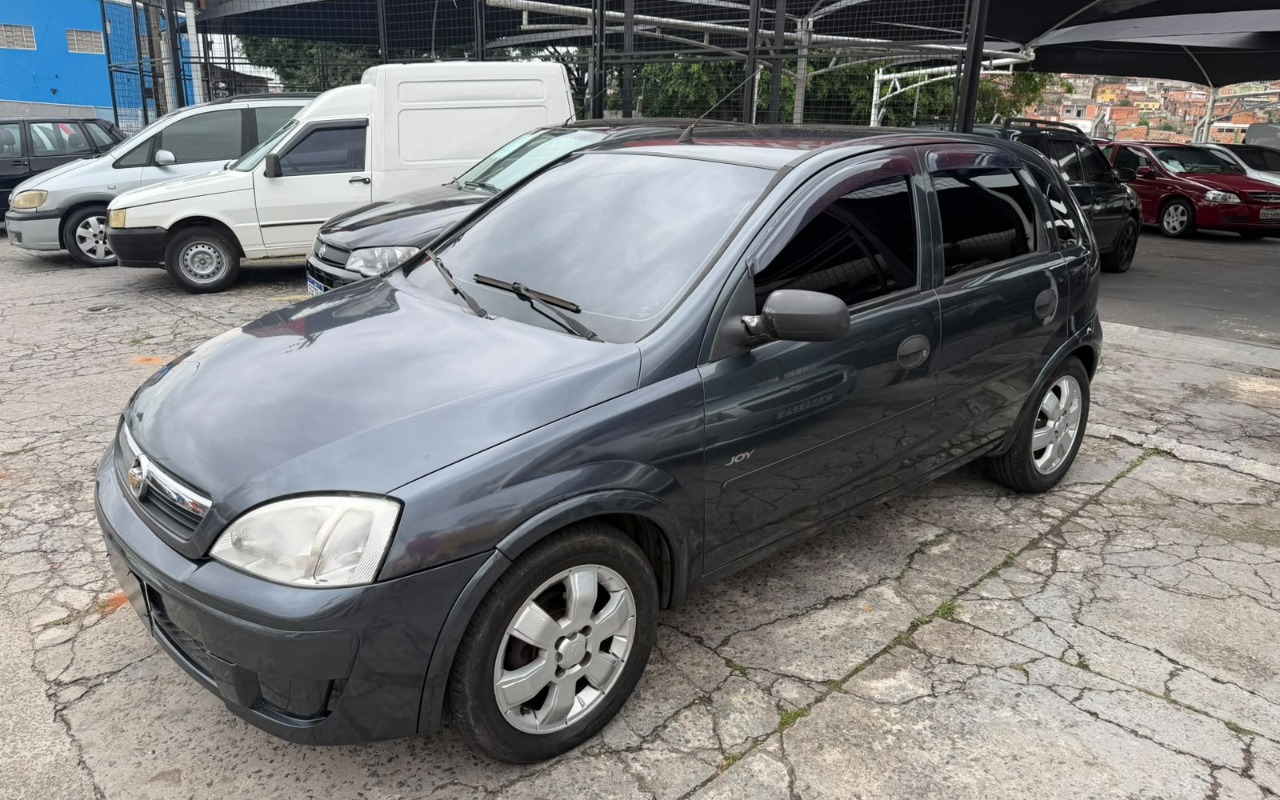 Chevrolet Corsa 2009 Cinza — foto 1 de 3