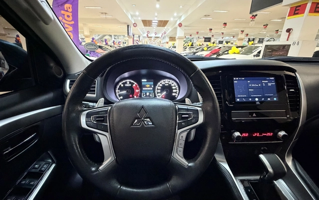 imagem-https://www.socarrao.com.br/sc-vehicle-images-prod/4263594/1790966415838-631da13ff5c54fbc8cf8421280e72d50_1790946613323.jpg