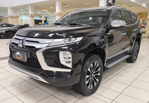 Mitsubishi Pajero 2024 Preto — foto 1 de 3