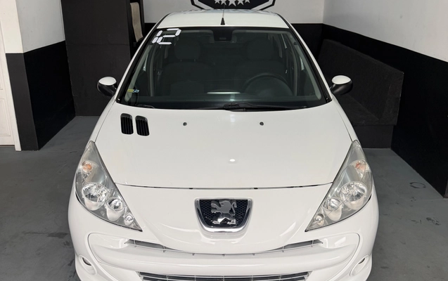 imagem-https://www.socarrao.com.br/sc-vehicle-images-prod/4263598/1790966548348-01c85eb7-c141-4594-a4f9-257005c97bfe.jpg