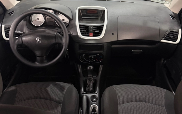 imagem-https://www.socarrao.com.br/sc-vehicle-images-prod/4263598/1790966548354-72cd3c70-61ae-41d7-a5be-22a2518f00aa.jpg