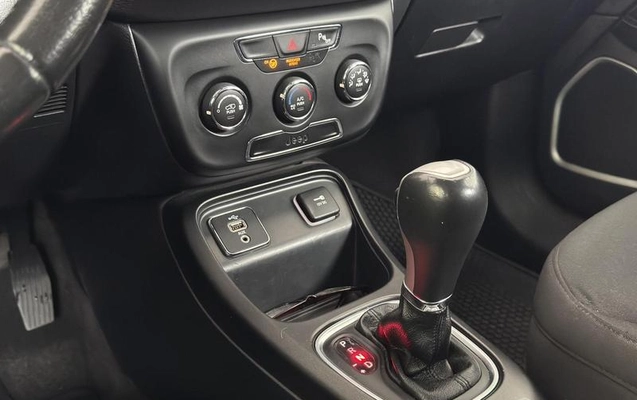 imagem-https://www.socarrao.com.br/sc-vehicle-images-prod/4263612/1791575614235-8538083_21_B_cf1db9fa0c.jpeg