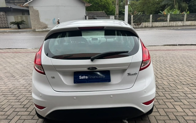 imagem-https://www.socarrao.com.br/sc-vehicle-images-prod/4263616/1790966758149-1aa5fa1c-76b7-4118-b4a1-6188dd177c4b.jpg
