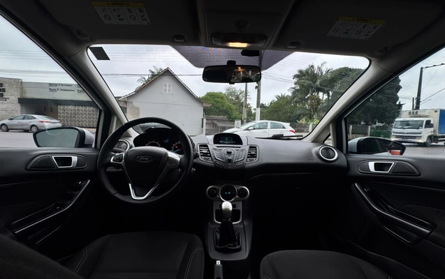 imagem-https://www.socarrao.com.br/sc-vehicle-images-prod/4263616/1790966758151-c14d848f-640d-42e0-af6d-c0d7b7491d23.jpg