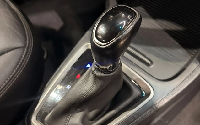 imagem-https://www.socarrao.com.br/sc-vehicle-images-prod/4263623/1790966826652-003_5424a5a26cd6bc2c2bd3b57474594350.jpg